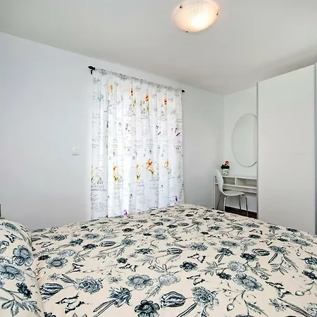 Апартаменты Apartman Ulika Ровинь